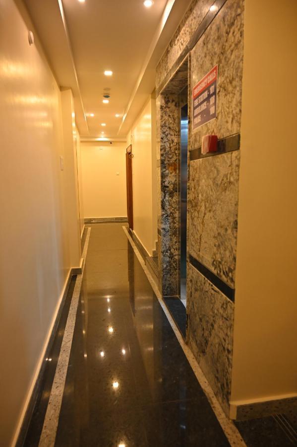 Hotel Treebo Sripadha Residency Alipiri Road à Tirupati Extérieur photo