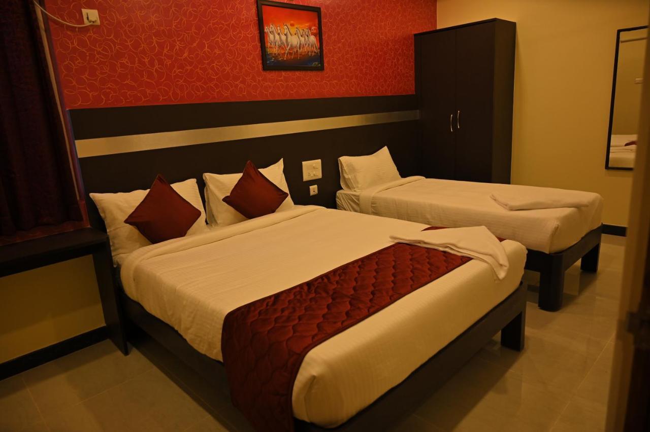 Hotel Treebo Sripadha Residency Alipiri Road à Tirupati Extérieur photo