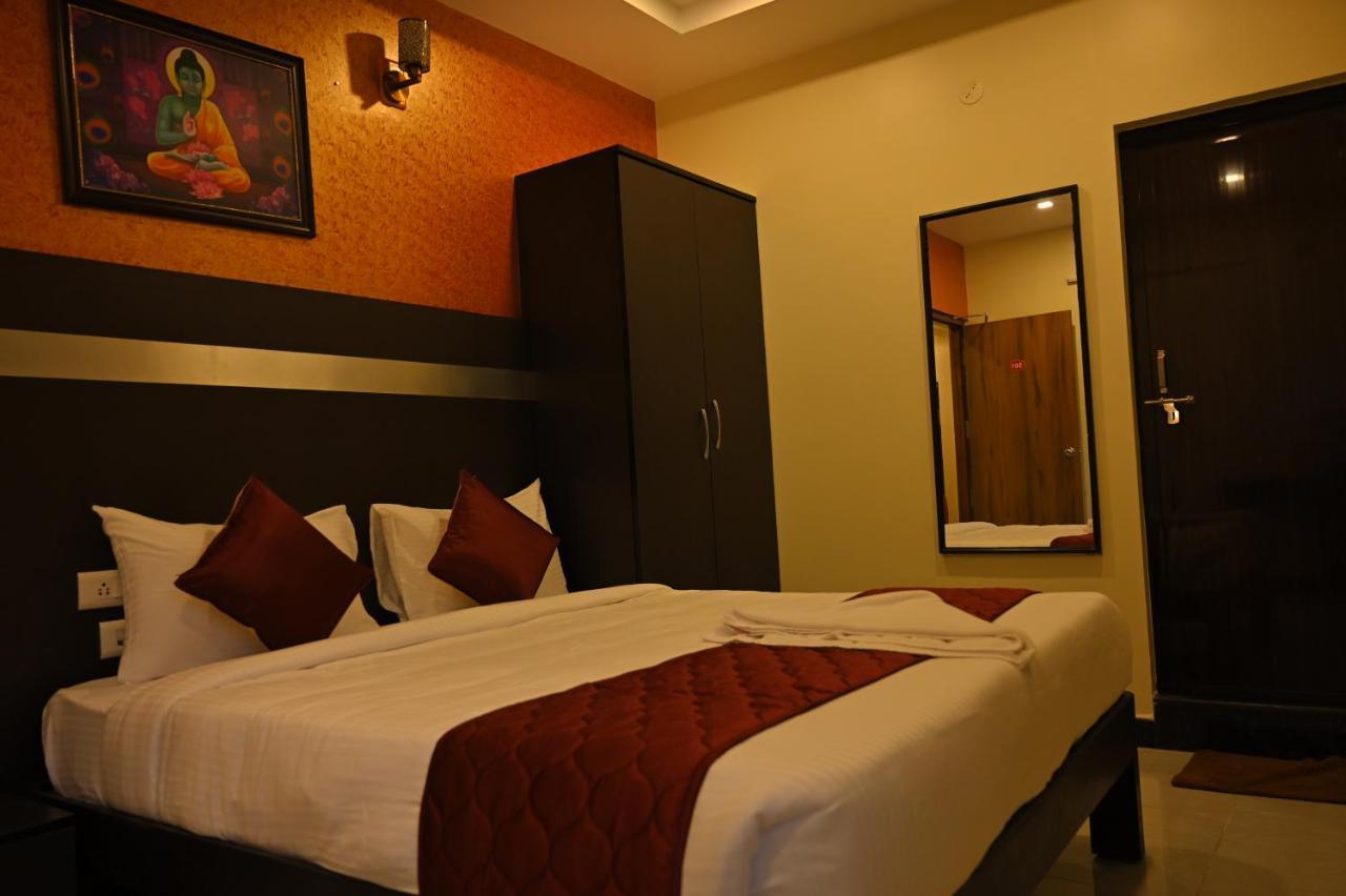 Hotel Treebo Sripadha Residency Alipiri Road à Tirupati Extérieur photo