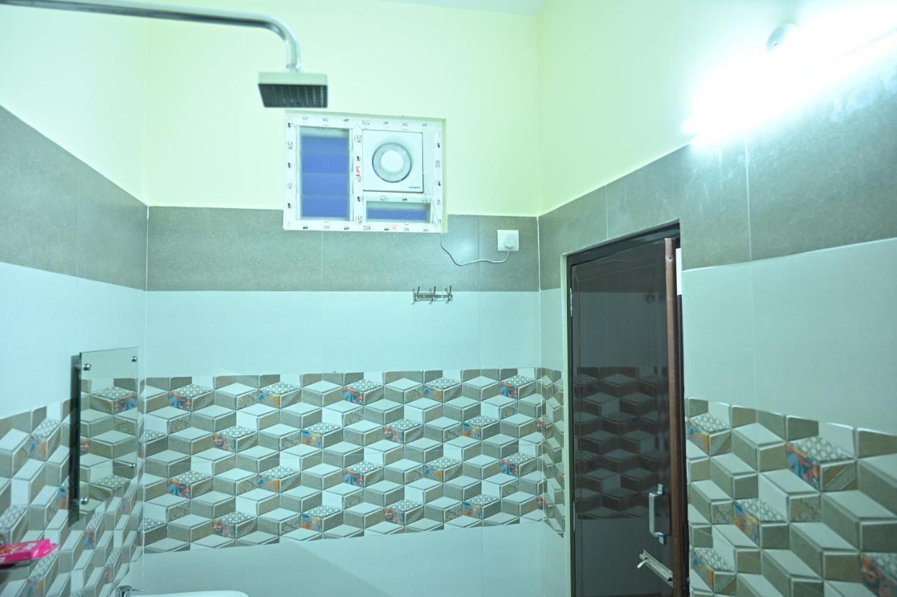 Hotel Treebo Sripadha Residency Alipiri Road à Tirupati Extérieur photo