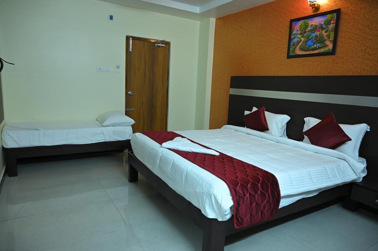 Hotel Treebo Sripadha Residency Alipiri Road à Tirupati Extérieur photo