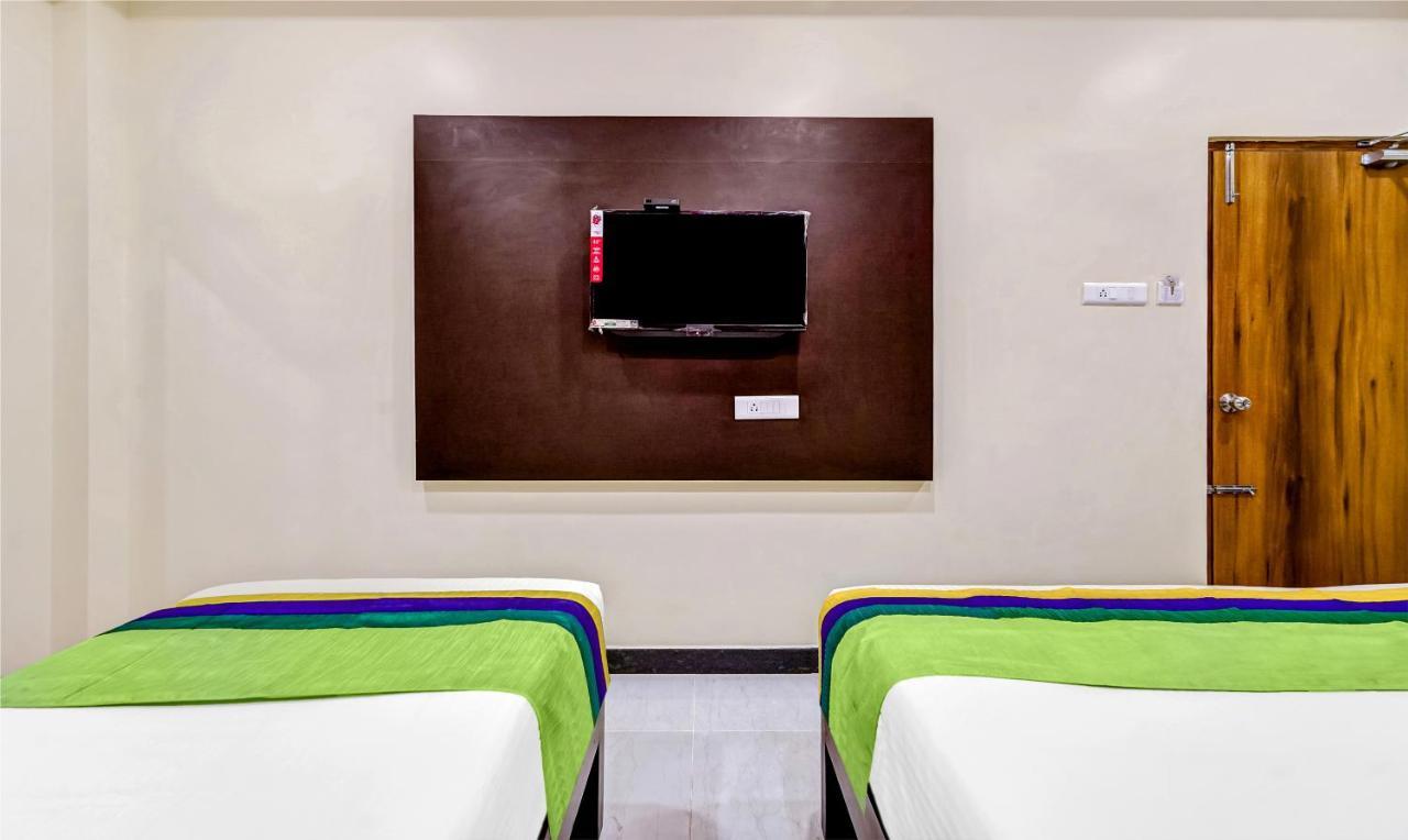 Hotel Treebo Sripadha Residency Alipiri Road à Tirupati Extérieur photo